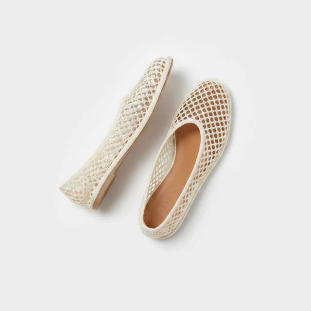 Women’s Esme Stretch Crochet Shoes with Memory Foam Insole - Universal Thread Cream 5